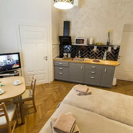Apartament Nowy Kleparz- Three In The Center Of Kraków